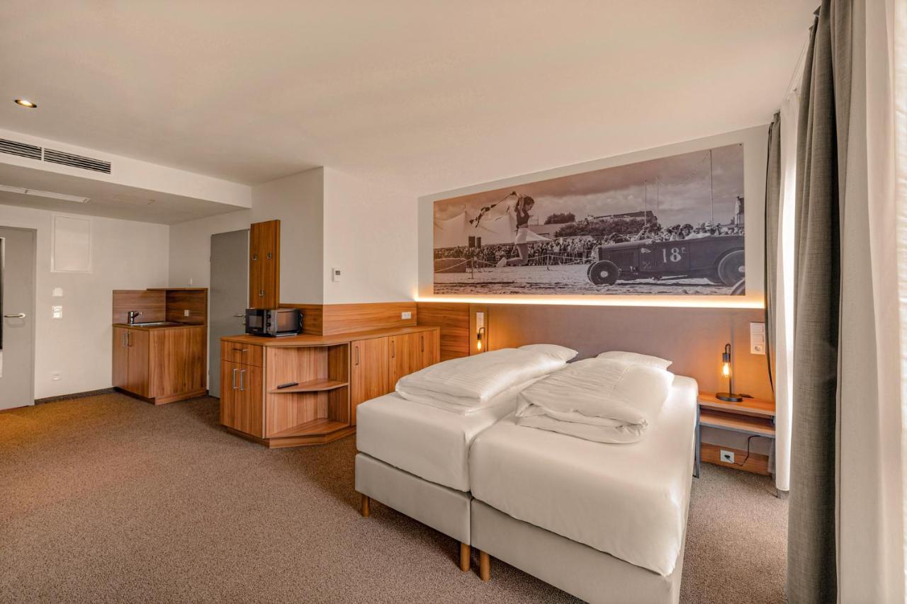 Zuendwerk - Motel Strasshof an der Nordbahn Exteriör bild